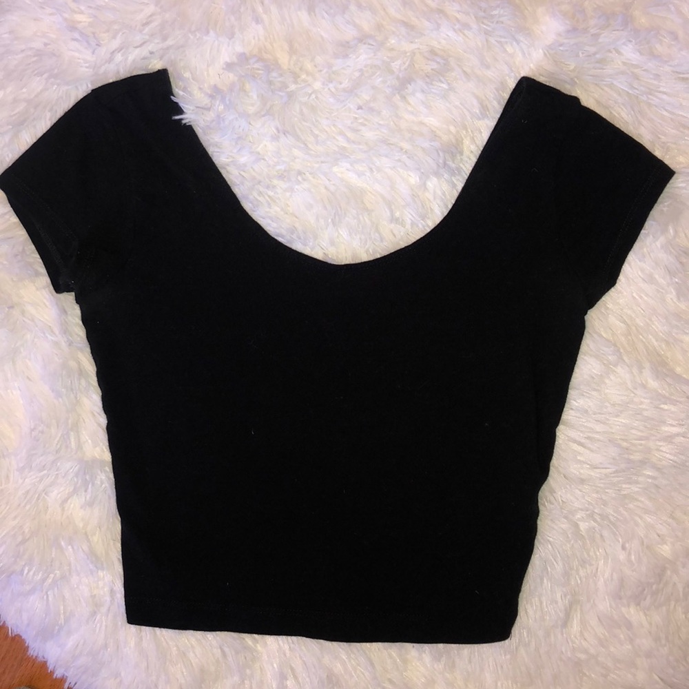 Black crop top